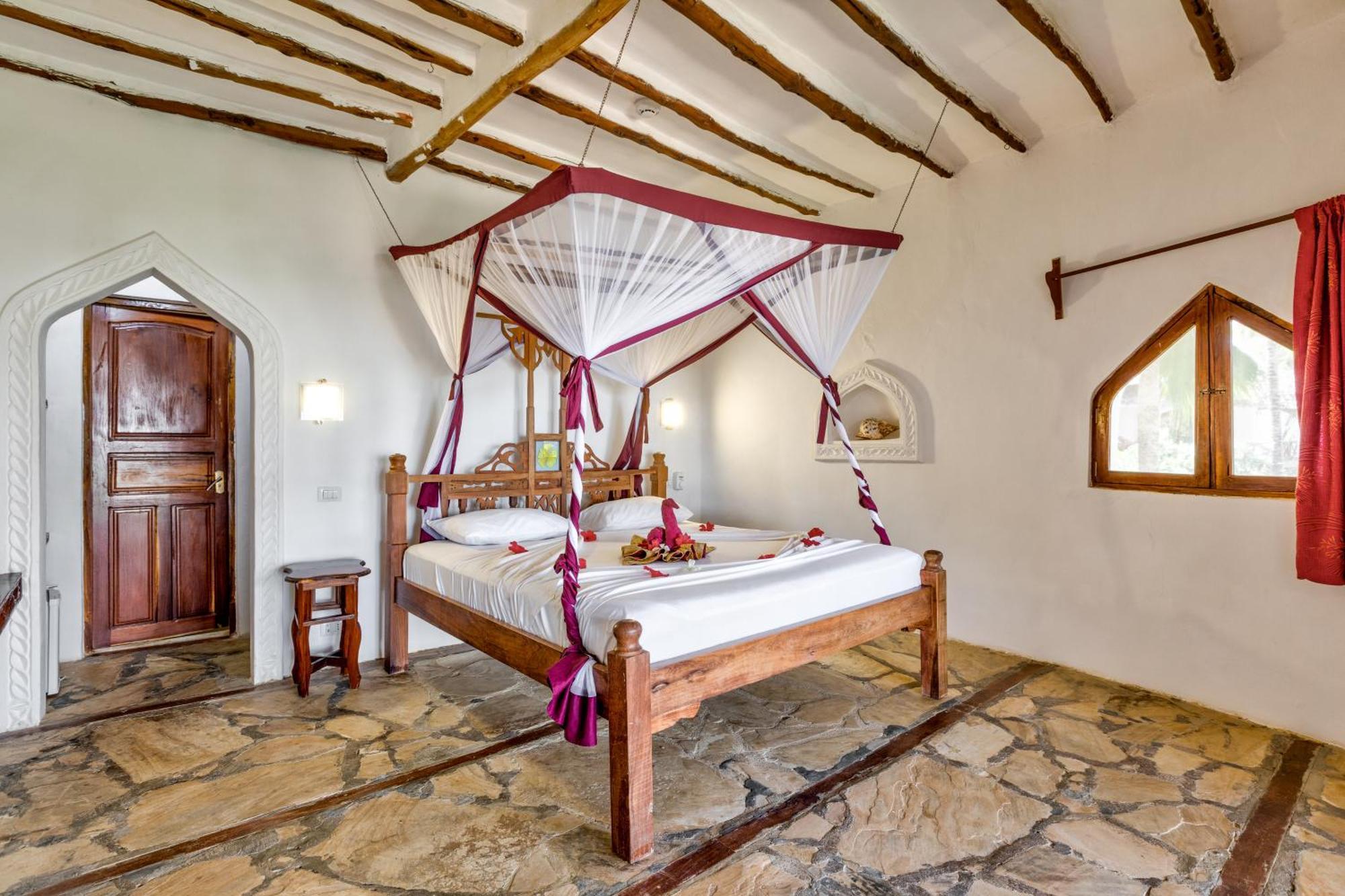 AHG Waridi Beach Resort&SPA Pwani Mchangani Esterno foto