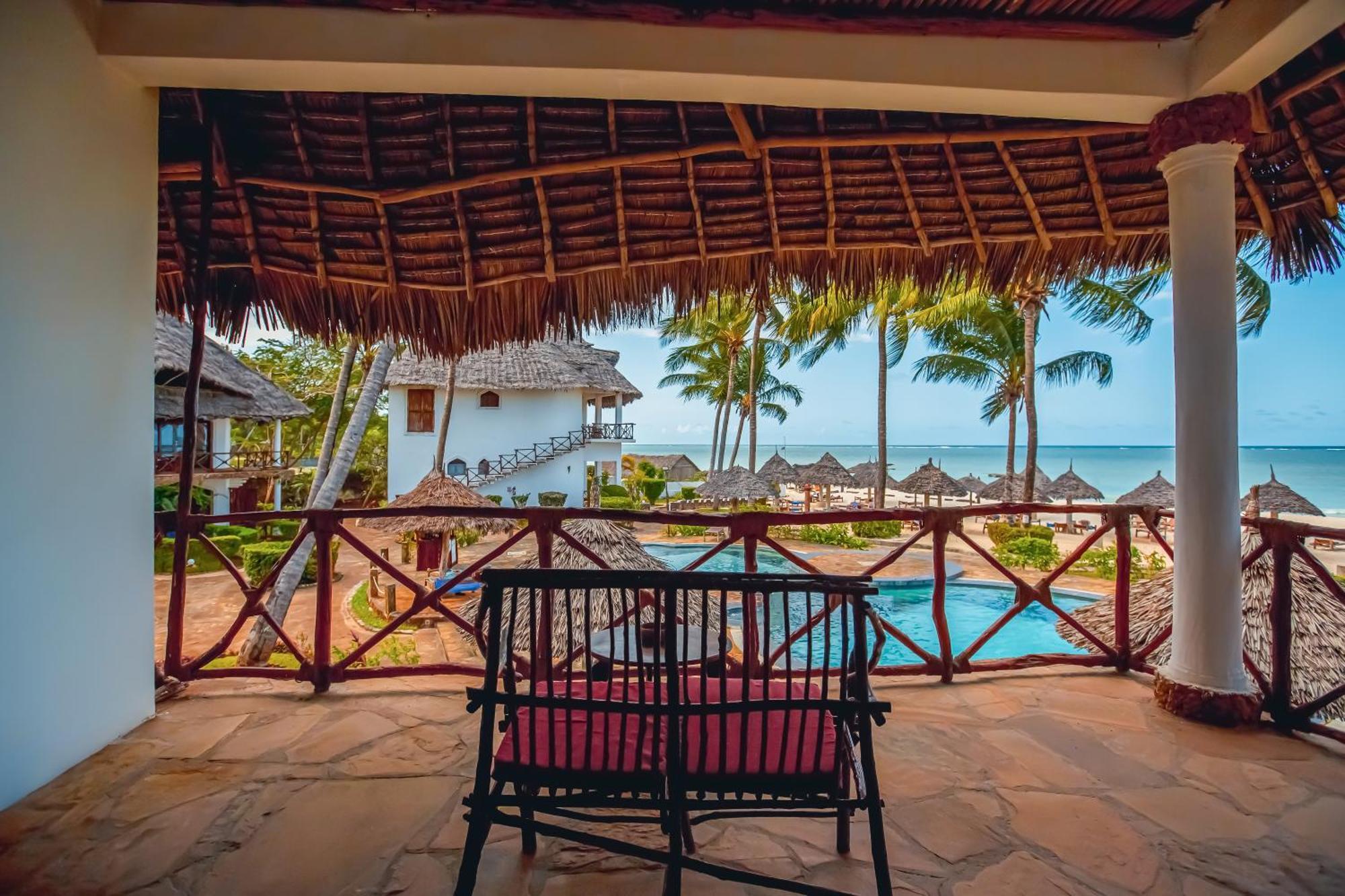 AHG Waridi Beach Resort&SPA Pwani Mchangani Esterno foto