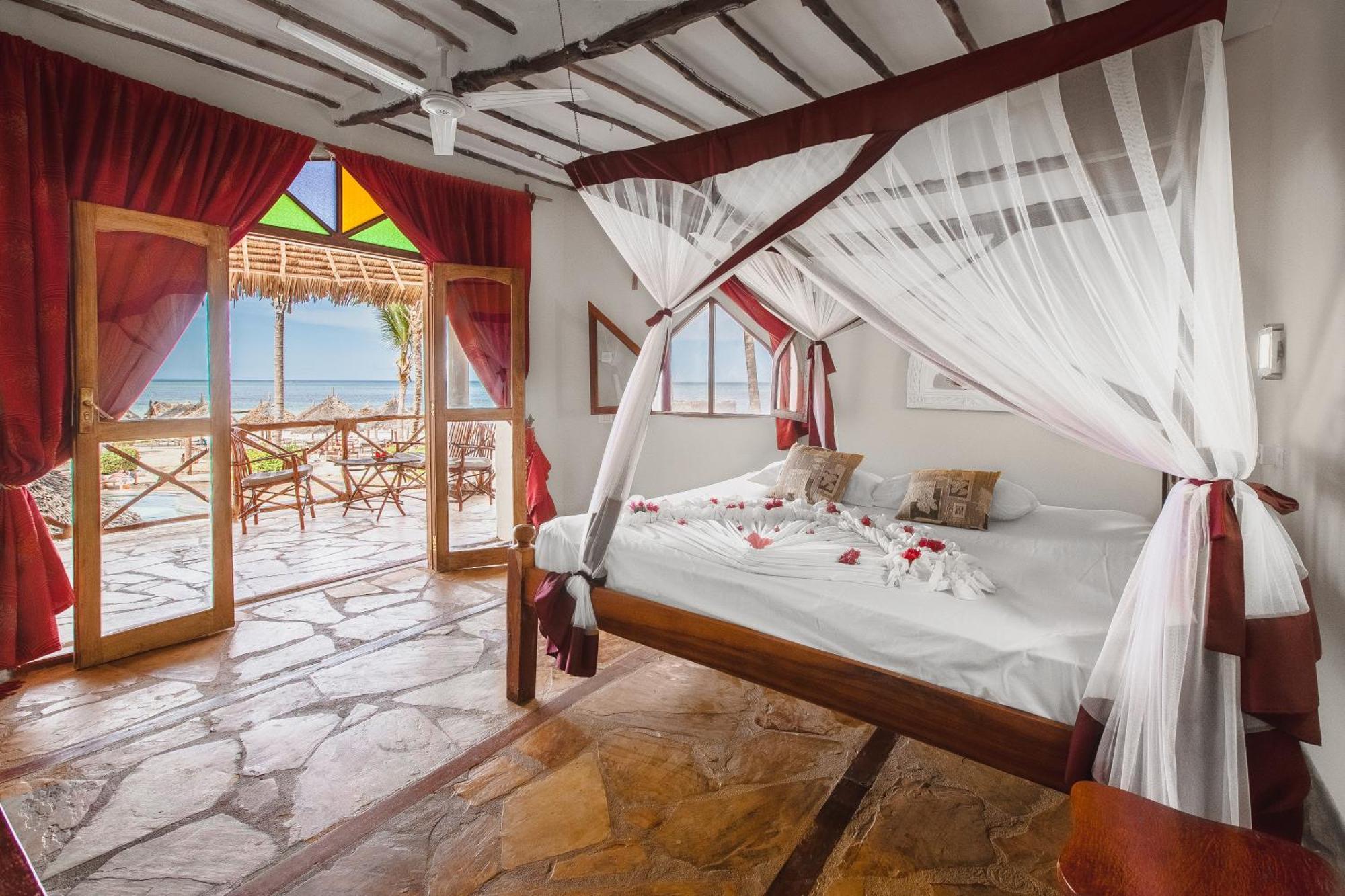 AHG Waridi Beach Resort&SPA Pwani Mchangani Esterno foto