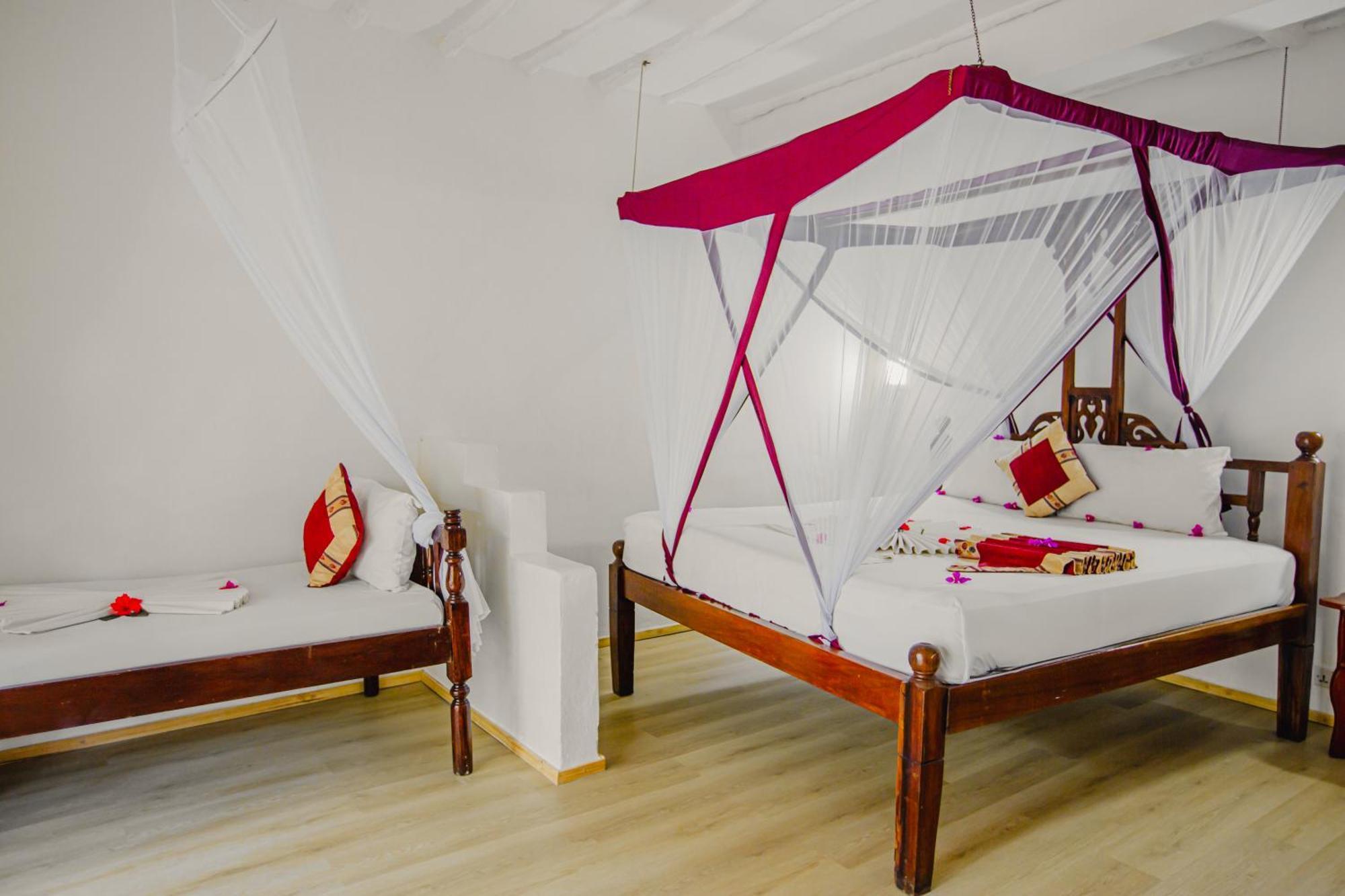 AHG Waridi Beach Resort&SPA Pwani Mchangani Esterno foto