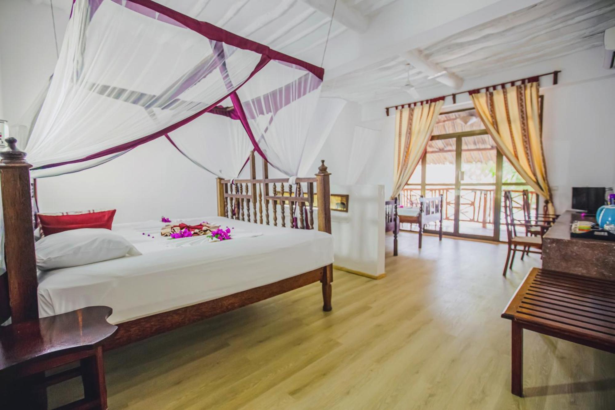 AHG Waridi Beach Resort&SPA Pwani Mchangani Esterno foto