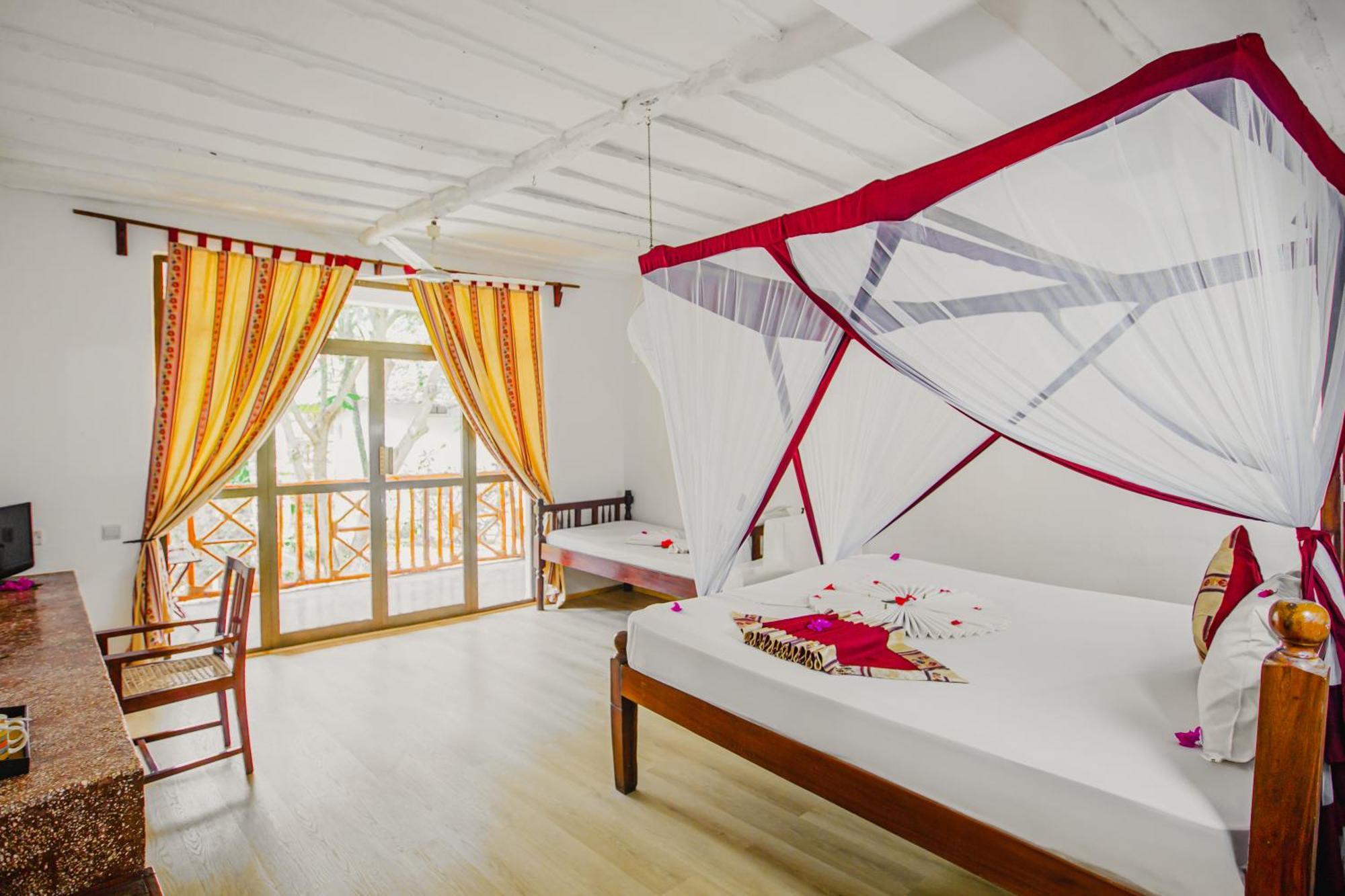 AHG Waridi Beach Resort&SPA Pwani Mchangani Esterno foto