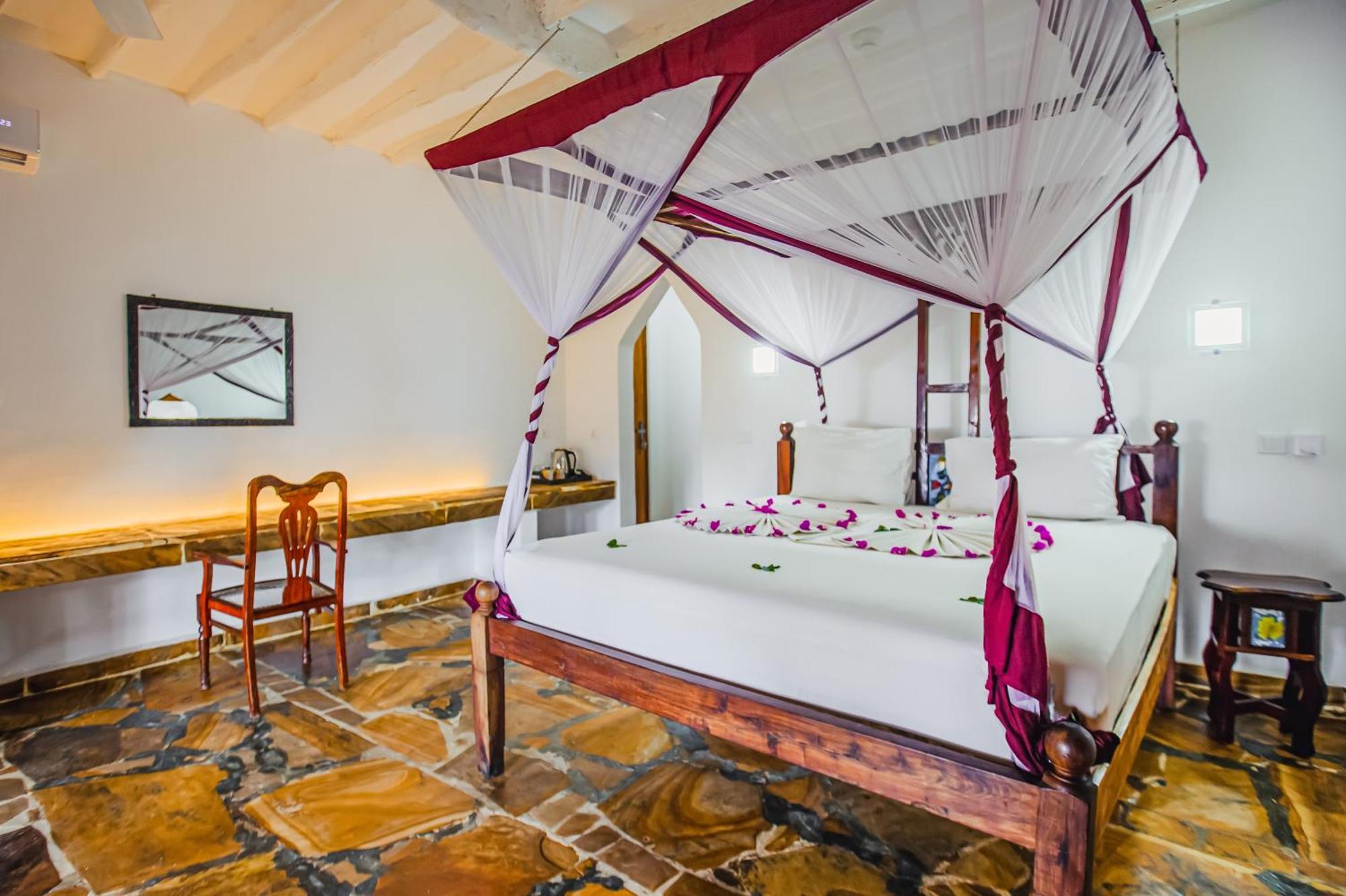 AHG Waridi Beach Resort&SPA Pwani Mchangani Esterno foto