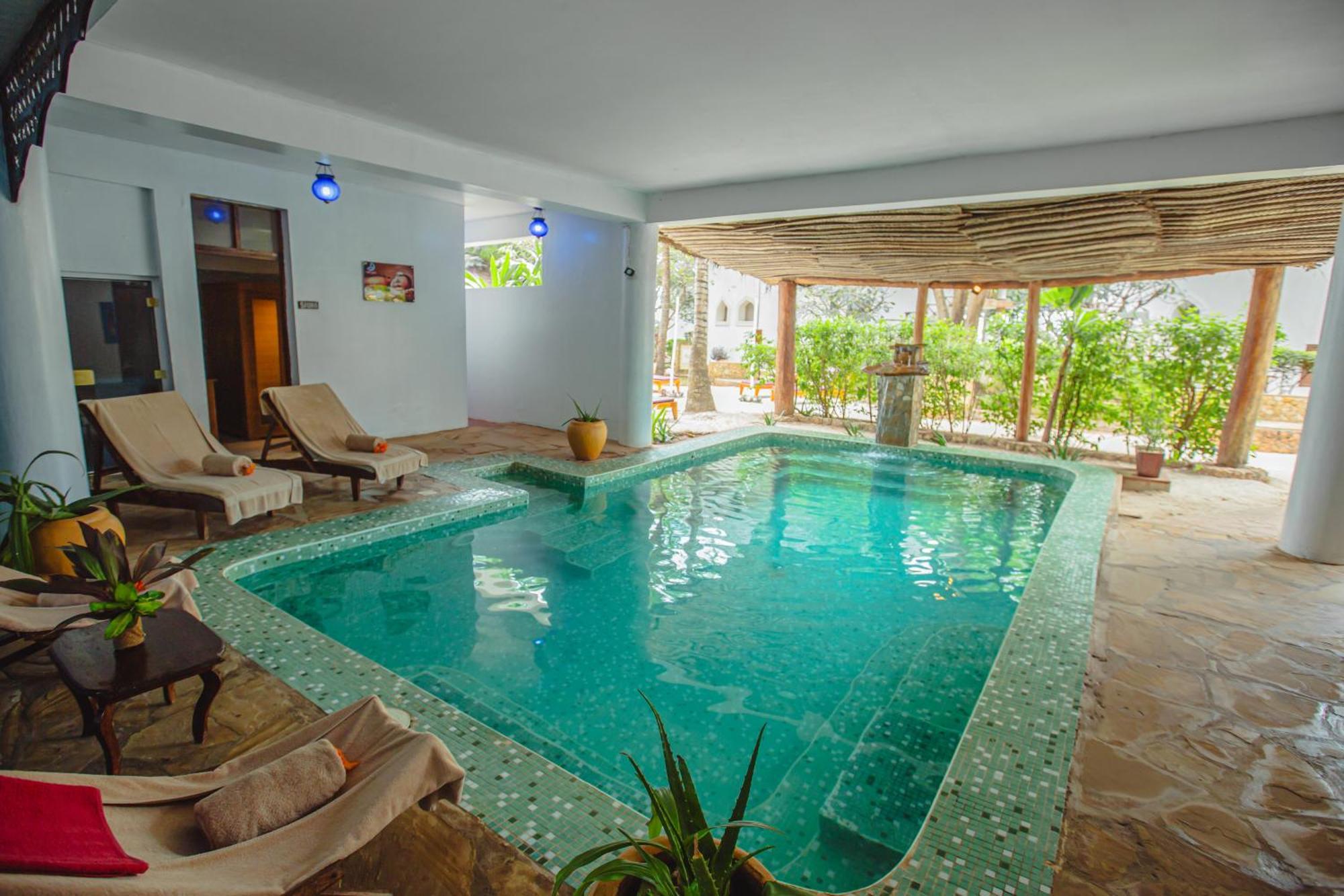 AHG Waridi Beach Resort&SPA Pwani Mchangani Esterno foto