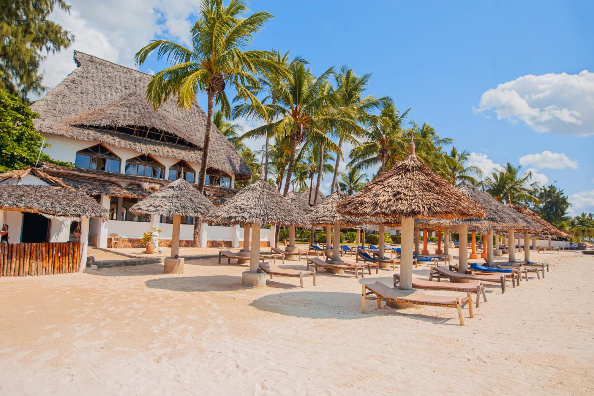 AHG Waridi Beach Resort&SPA Pwani Mchangani Esterno foto