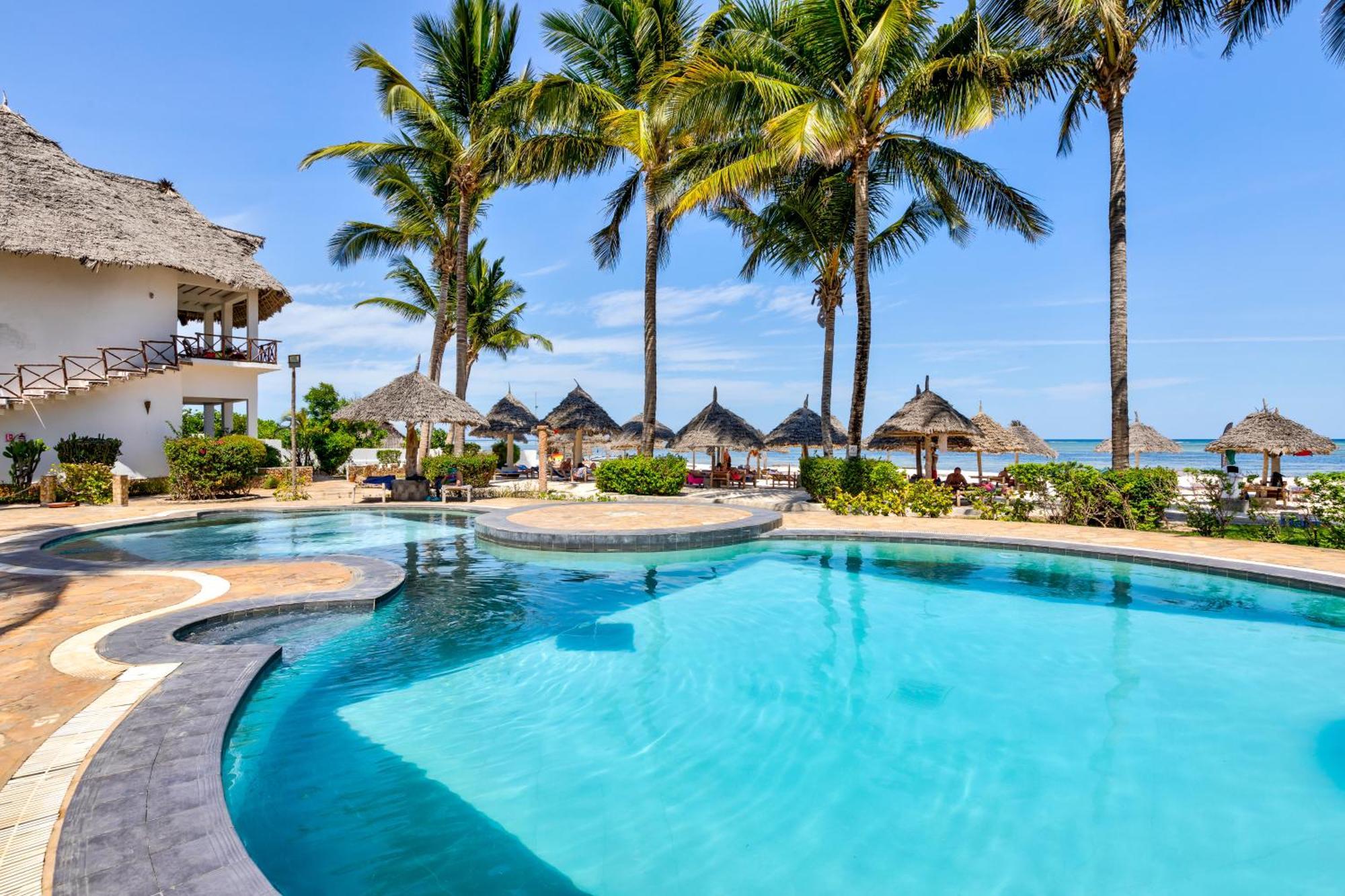 AHG Waridi Beach Resort&SPA Pwani Mchangani Esterno foto