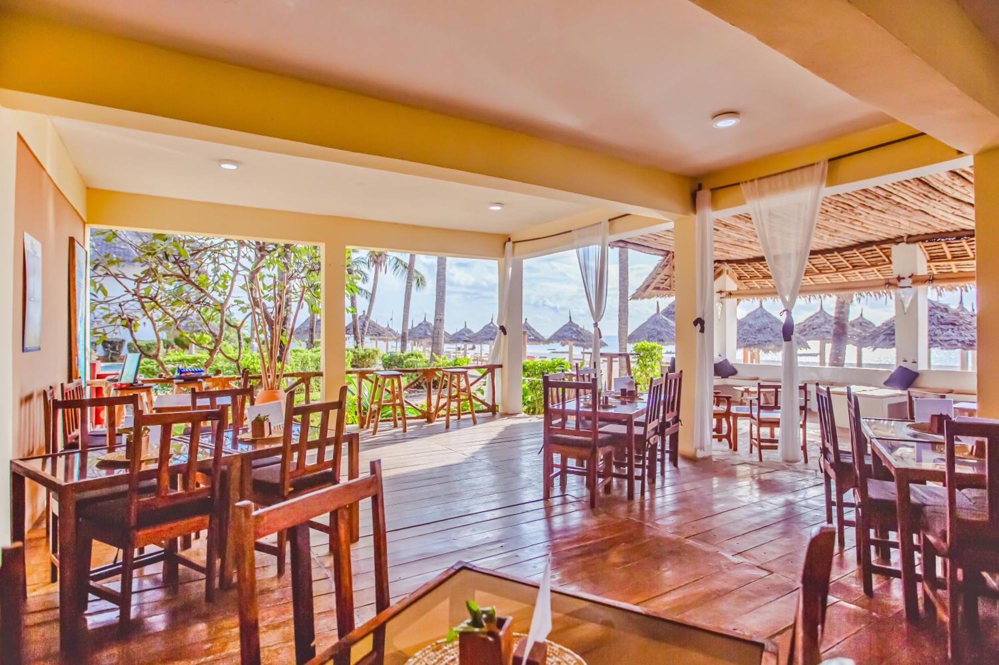 AHG Waridi Beach Resort&SPA Pwani Mchangani Esterno foto