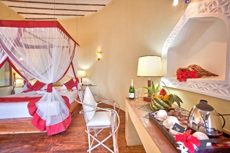AHG Waridi Beach Resort&SPA Pwani Mchangani Esterno foto